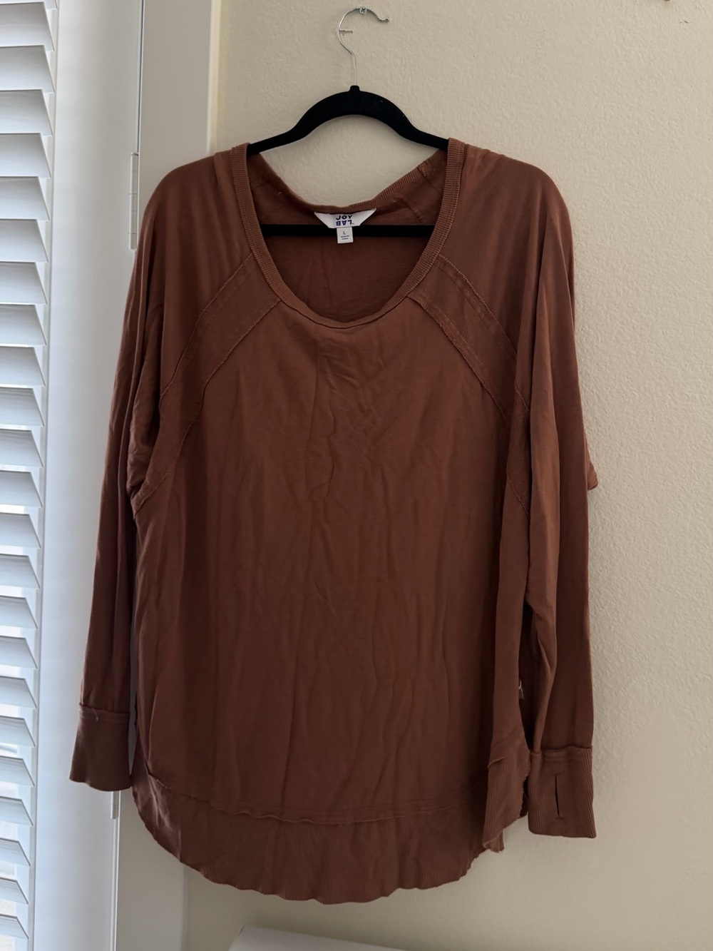 Cozy Brown Long-Sleeve Women’s Top